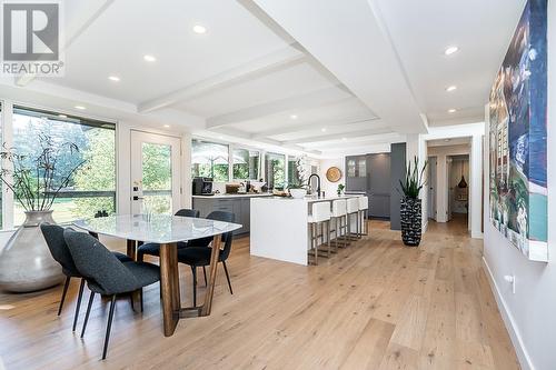 6070 Marine Drive, West Vancouver, BC - Indoor Photo Showing Dining Room