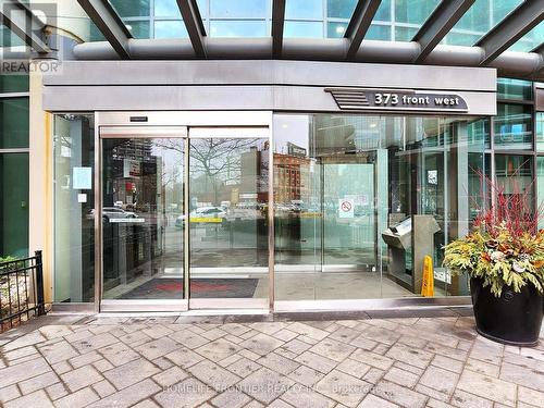 3202 - 373 Front Street W, Toronto, ON - 