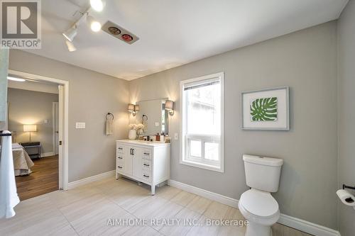 55 Sir Lancelot Drive, Markham, ON - Indoor Photo Showing Bathroom