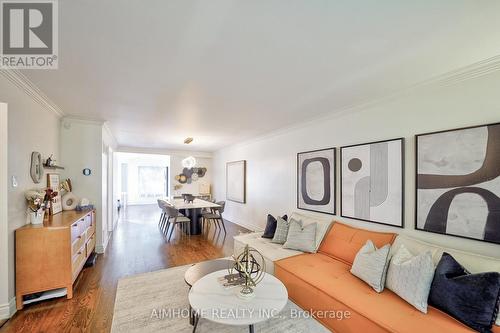 55 Sir Lancelot Drive, Markham, ON - Indoor Photo Showing Living Room