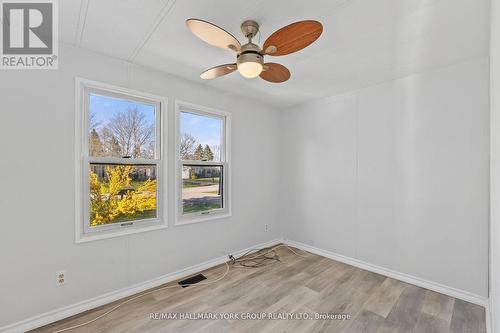 52 Damsel Circle, Georgina, ON - Indoor Photo Showing Other Room