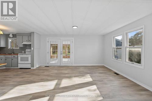 52 Damsel Circle, Georgina, ON - Indoor Photo Showing Kitchen