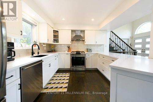 3 Simcoe Street, Wasaga Beach, ON - Indoor Photo Showing Kitchen