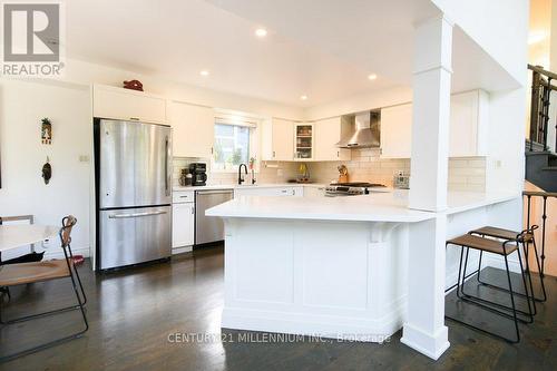 3 Simcoe Street, Wasaga Beach, ON - Indoor Photo Showing Kitchen With Stainless Steel Kitchen With Upgraded Kitchen