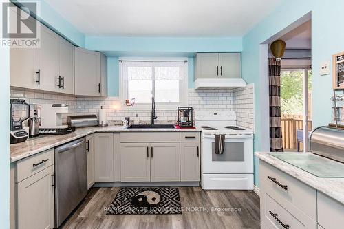 77 - 1095 Mississaga Street W, Orillia, ON - Indoor Photo Showing Kitchen