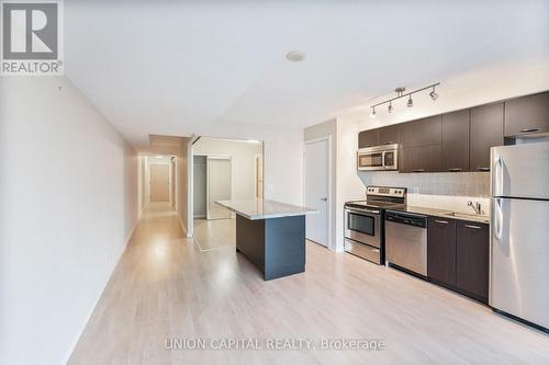 1801 - 38 Joe Shuster Way, Toronto, ON - Indoor Photo Showing Kitchen