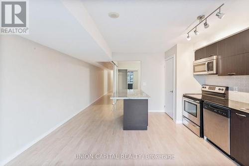 1801 - 38 Joe Shuster Way, Toronto, ON - Indoor Photo Showing Kitchen