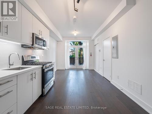 105 - 1183 Dufferin Street, Toronto, ON - Indoor Photo Showing Kitchen With Upgraded Kitchen