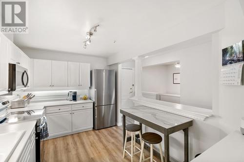 308 1655 Grant Avenue, Port Coquitlam, BC - Indoor Photo Showing Kitchen With Double Sink