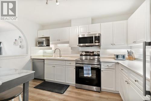 308 1655 Grant Avenue, Port Coquitlam, BC - Indoor Photo Showing Kitchen