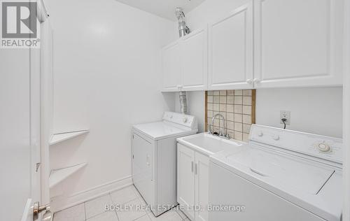 521 Broadway Avenue, Toronto, ON - Indoor Photo Showing Laundry Room