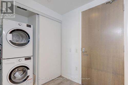 1718 - 251 Jarvis Street, Toronto, ON - Indoor Photo Showing Laundry Room