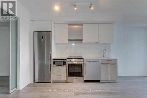 1718 - 251 Jarvis Street, Toronto, ON - Indoor Photo Showing Kitchen With Upgraded Kitchen