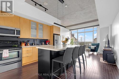 526 - 33 Mill Street, Toronto, ON - Indoor Photo Showing Kitchen