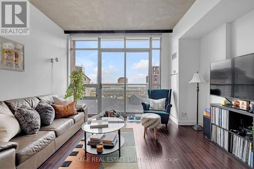 526 - 33 Mill Street, Toronto, ON - Indoor Photo Showing Living Room