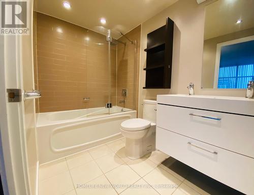 1009 - 10 Navy Wharf Court, Toronto, ON - Indoor Photo Showing Bathroom