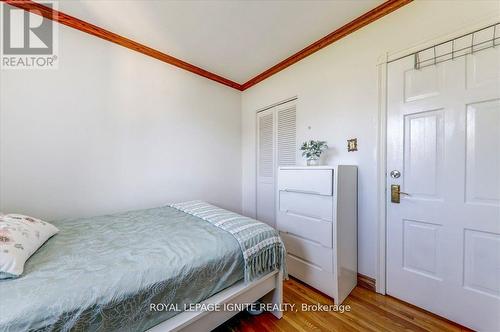 29 Portico Drive, Toronto, ON - Indoor Photo Showing Bedroom