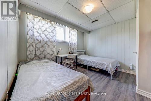 29 Portico Drive, Toronto, ON - Indoor Photo Showing Bedroom