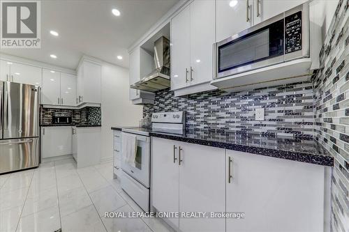 29 Portico Drive, Toronto, ON - Indoor Photo Showing Kitchen