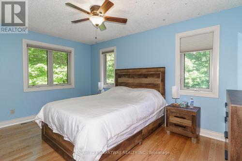 1066 Tally-Ho Winter Park Road, Lake Of Bays, ON - Indoor Photo Showing Bedroom