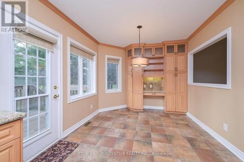 27 - 7 Belair Place, New Tecumseth, ON - Indoor Photo Showing Kitchen