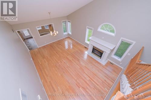 27 - 7 Belair Place, New Tecumseth, ON - Indoor Photo Showing Other Room With Fireplace