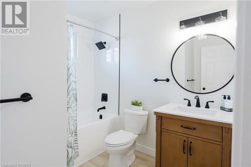 675 Orchard Drive, Port Elgin, ON - Indoor Photo Showing Bathroom