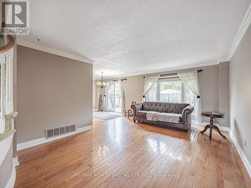 245 Kingsbridge Gardens, Mississauga, ON - Indoor