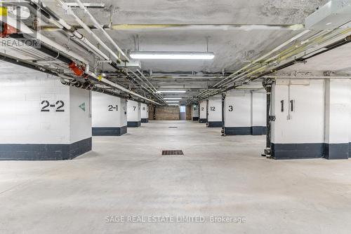 102 - 1183 Dufferin Street, Toronto, ON - Indoor Photo Showing Garage