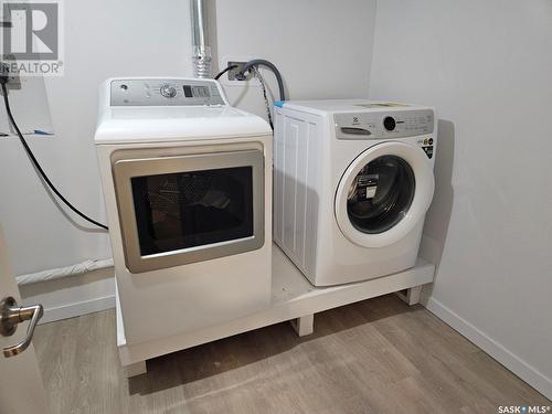 110 4Th Street E, Langham, SK - Indoor Photo Showing Laundry Room