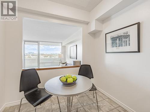 1506 - 260 Scarlett Road, Toronto, ON - Indoor Photo Showing Dining Room