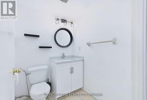 2110 - 115 Hillcrest Avenue, Mississauga, ON - Indoor Photo Showing Bathroom