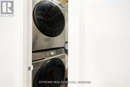 2110 - 115 Hillcrest Avenue, Mississauga, ON - Indoor Photo Showing Laundry Room