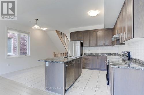 34 Sissons Way, Markham, ON - Indoor Photo Showing Kitchen