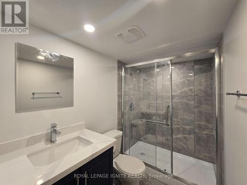 30 Hodgson Road, Bradford West Gwillimbury, ON - Indoor Photo Showing Bathroom