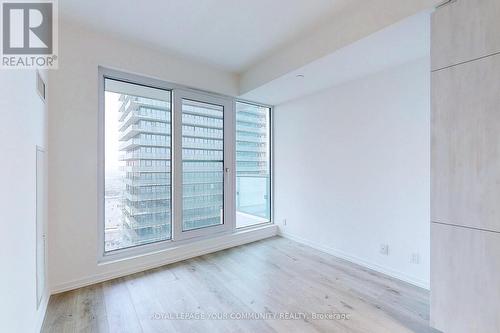 1909 - 1000 Portage Parkway, Vaughan, ON - Indoor Photo Showing Other Room