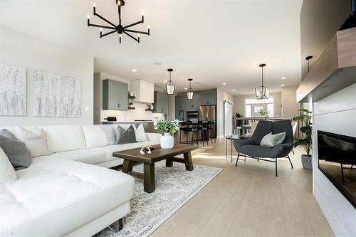 3 Benjamin Boulevard, Macdonald (Town), MB - Indoor Photo Showing Living Room