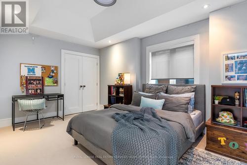 235 Bessborough Drive, Toronto, ON - Indoor Photo Showing Bedroom