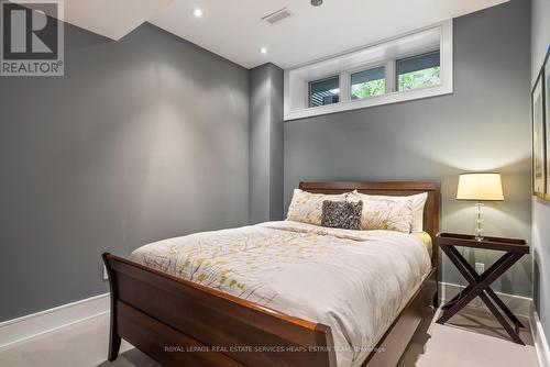 235 Bessborough Drive, Toronto, ON - Indoor Photo Showing Bedroom