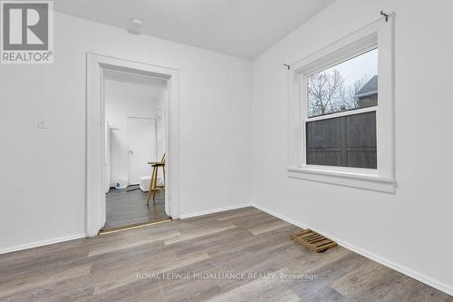 91 Bridge Street W, Belleville, ON - Indoor Photo Showing Other Room