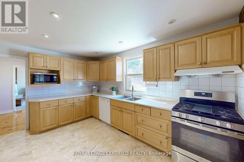 4250 Beech Grove Side Road, Caledon, ON - Indoor Photo Showing Kitchen With Double Sink