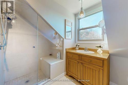 4250 Beech Grove Side Road, Caledon, ON - Indoor Photo Showing Bathroom