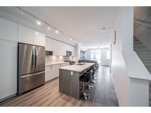 170 9718 161A Street, Surrey, BC - Indoor Photo Showing Kitchen