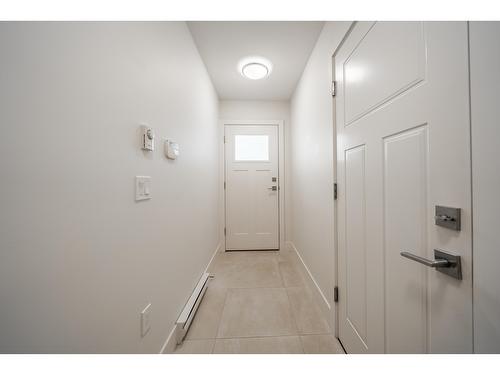 170 9718 161A Street, Surrey, BC - Indoor Photo Showing Other Room