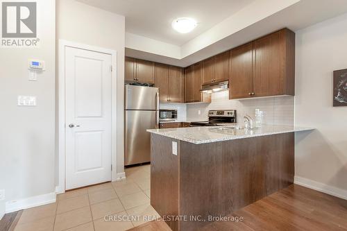 206 - 250 Royal York Road, Toronto, ON - Indoor Photo Showing Kitchen