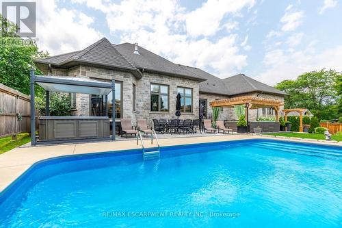 17 Mcdonald Court, Hamilton, ON - Outdoor With In Ground Pool With Deck Patio Veranda With Backyard