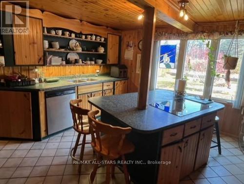 1007 Dewey Street, Highlands East, ON - Indoor Photo Showing Other Room