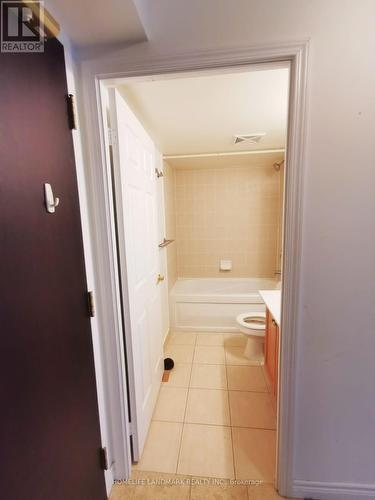 508 - 30 Grand Trunk Crescent, Toronto, ON - Indoor Photo Showing Bathroom