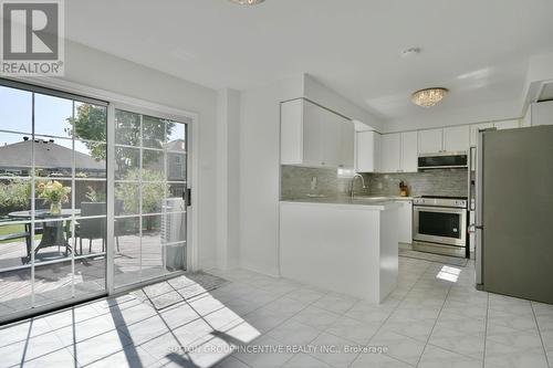 33 Speirs Road, Barrie, ON - Indoor Photo Showing Kitchen