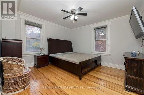 109 Mulcaster Street, Barrie, ON - Indoor Photo Showing Bedroom